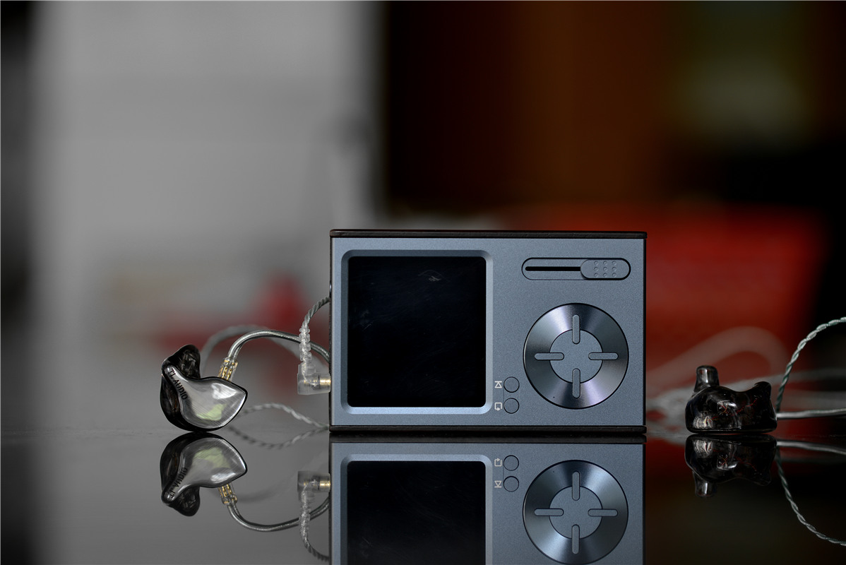 全面杂食+檀木香，七彩虹C10发烧*放播**器体验谈