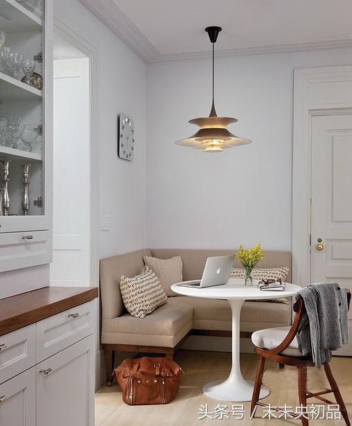 餐桌靠墙放有什么讲究,餐桌太大摆放不好看怎么办