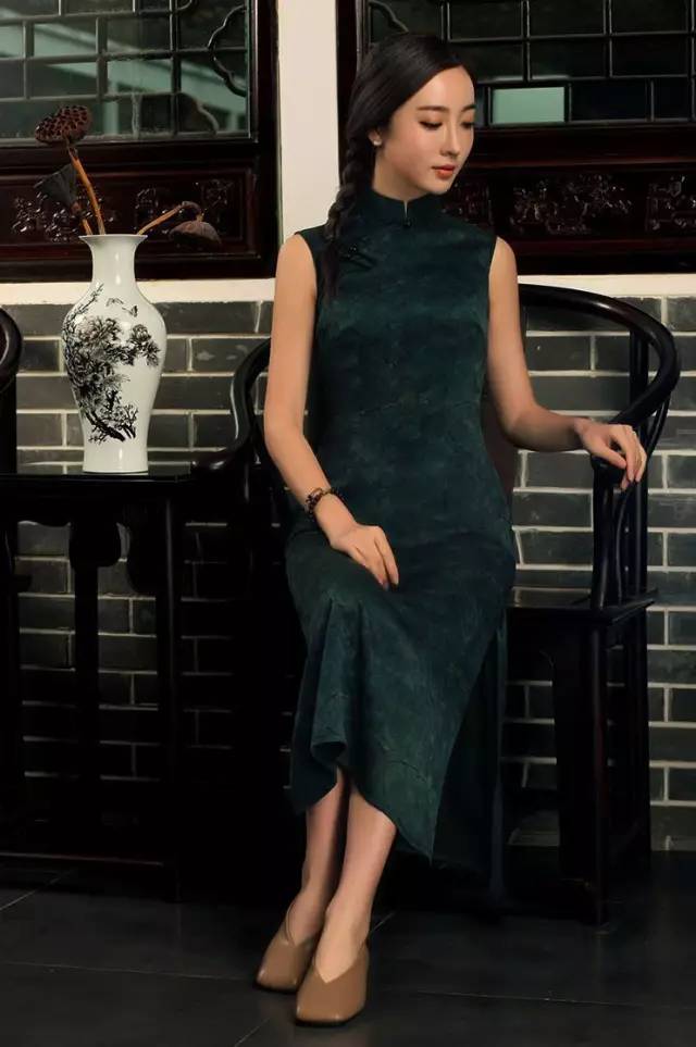 香云纱经典旗袍,关于香云纱旗袍