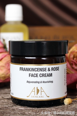 扒一下英国AA网,他们并不是只有精油芦荟眼胶呀!