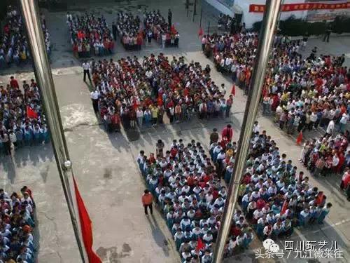 5.12汶川大地震真实影像实录,5.12汶川大地震官方纪录片