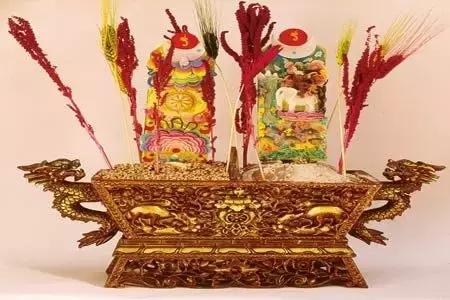 烤全羊、青稞酒、酥油茶，去*藏西**体验神秘的藏历新年，扎西德勒！