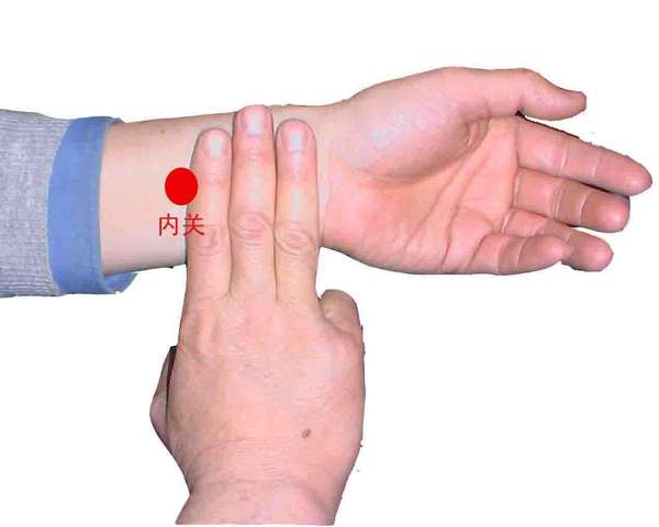 先天和四轮车八字不合，晚期“晕车癌”怎么治？