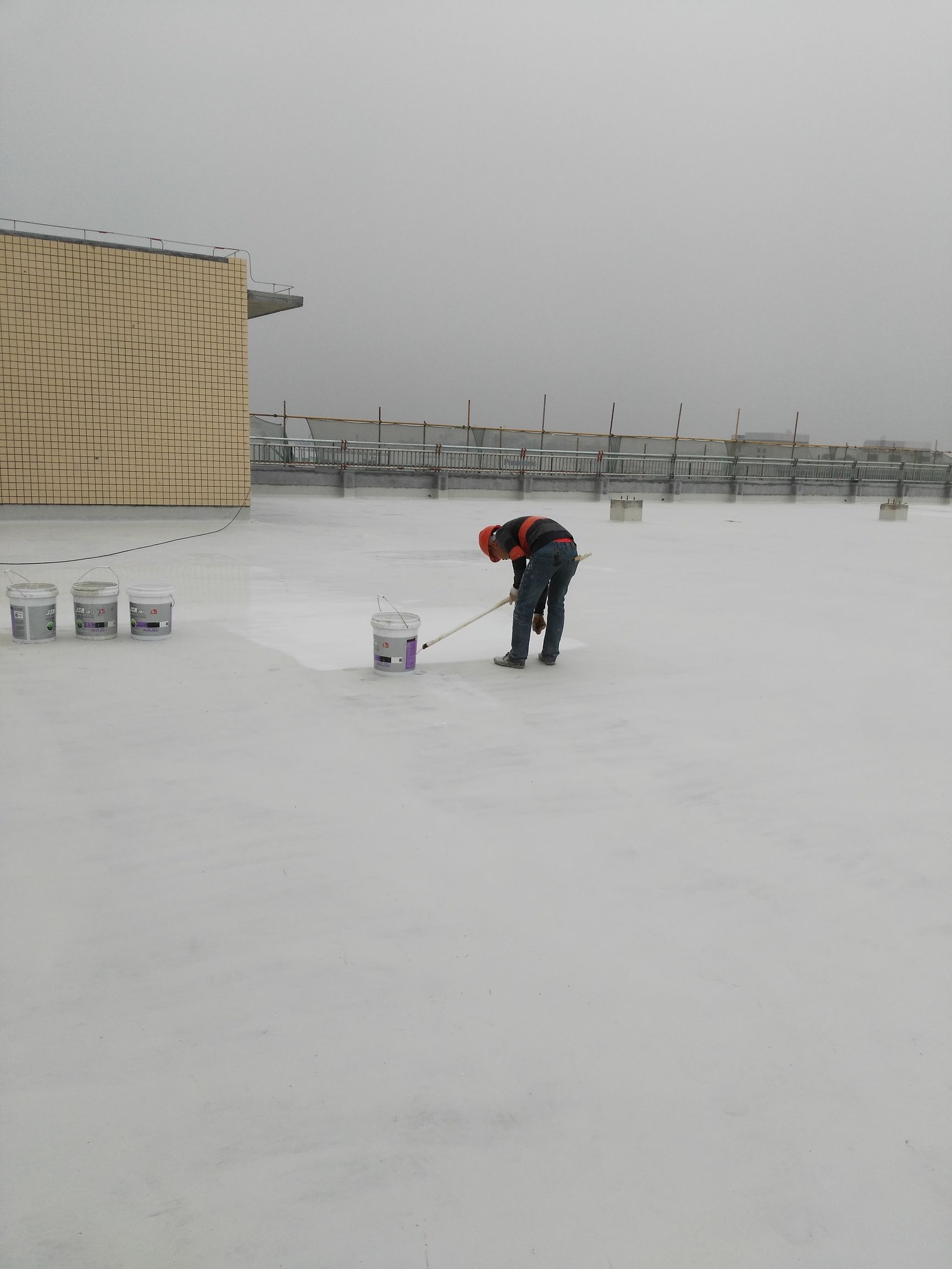 钢筋混凝土屋顶渗漏,现浇砼屋面渗漏怎么处理