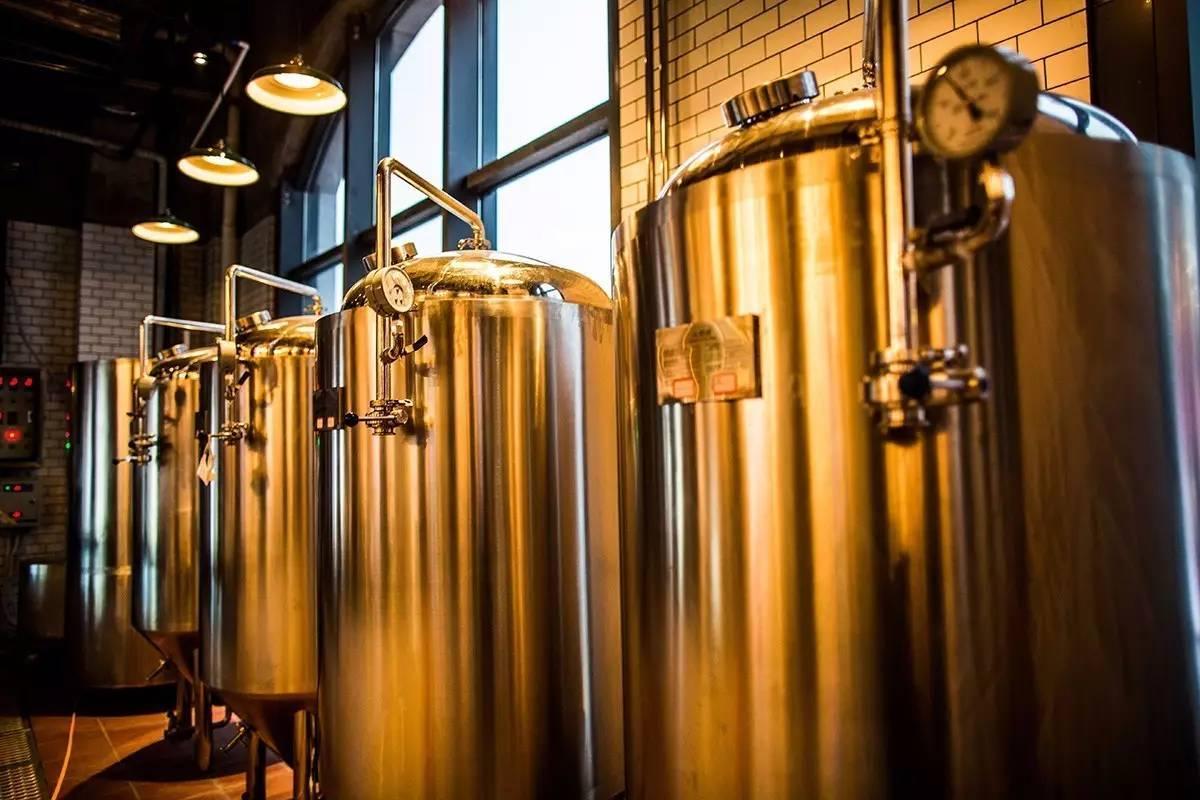 重庆吃火锅喝啥啤酒,去重庆吃火锅一定要喝的啤酒