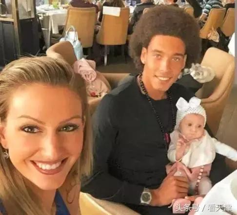 天津泰达权健太太团大pk！球员太太原来那么美！