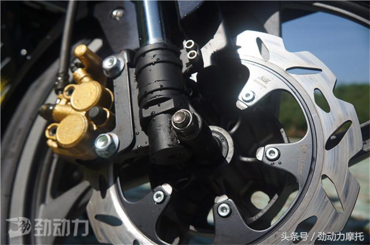 贝纳利弯梁rfs150i可以装尾箱吗,贝纳利弯梁rfs150i测评