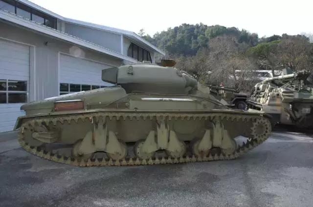 澳大利亚，原来还有如此“屌”的坦克！