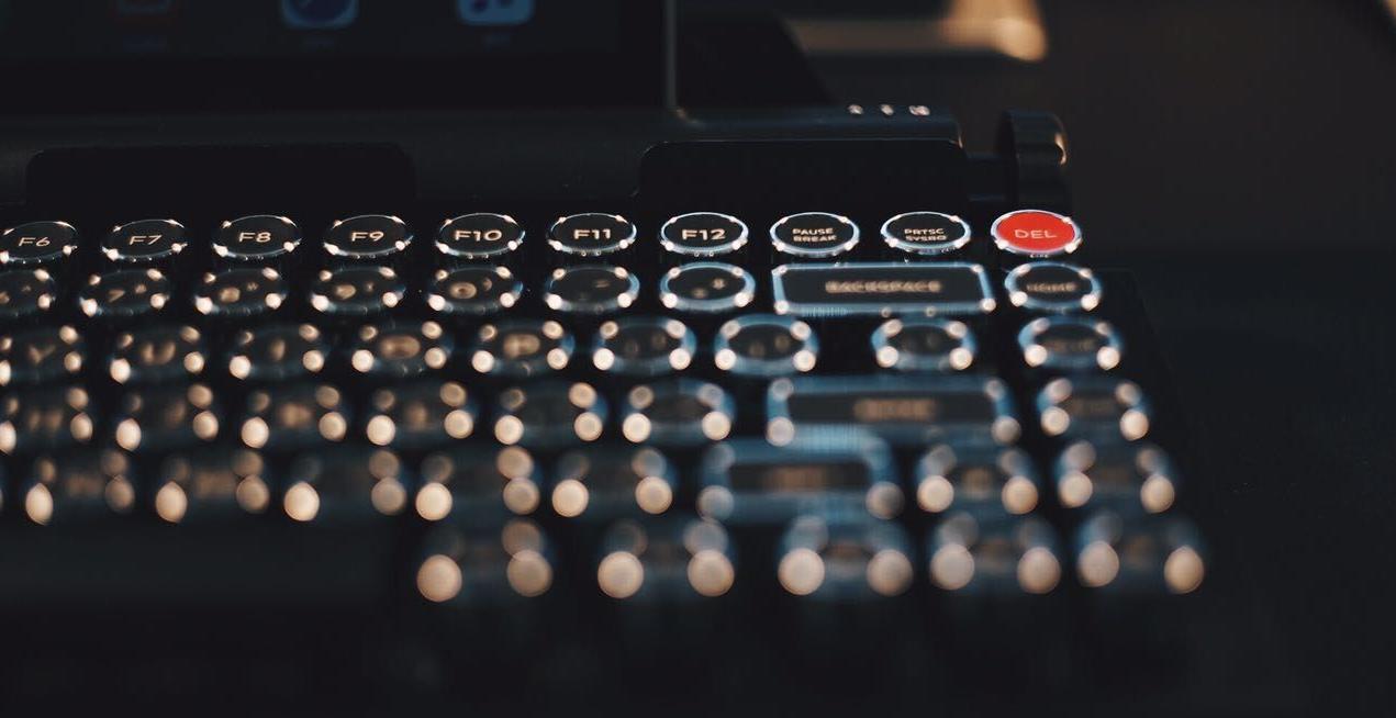 极致性价比的机械键盘,极致性价比键盘