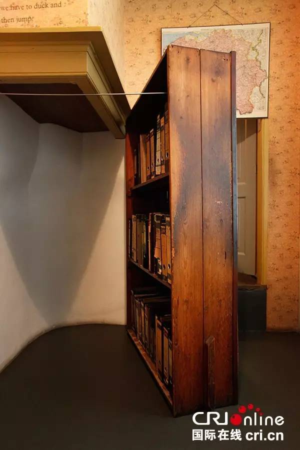 安妮日记是犹太人拍的吗,安妮日记安妮是犹太人吗