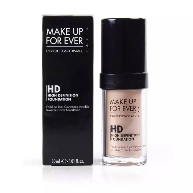 可以瞬间打造水光肌的粉底液,各种皮肤都可以驾驭的粉底液