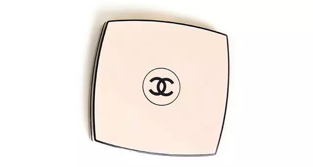 李沁私下的护肤品,李沁水润肌肤