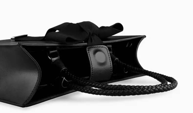 适合入手的入门级奢侈手袋,去繁从简的极简魅力