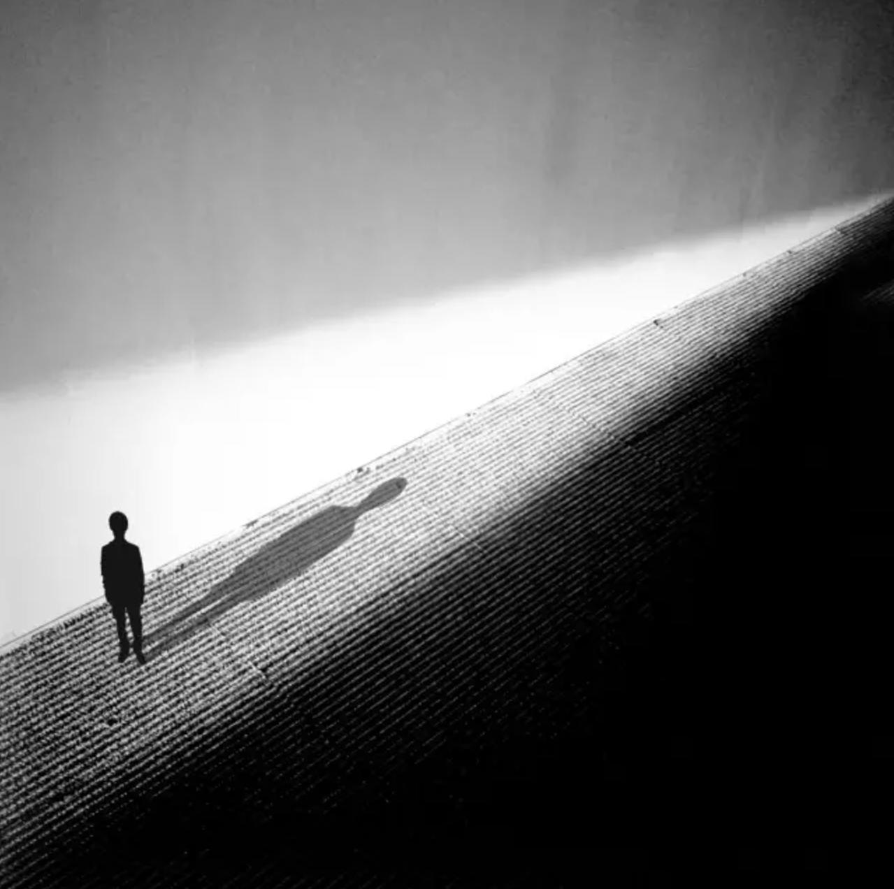 不懂得爱自己的人怎么去爱他人,不懂得怎样去爱一个人