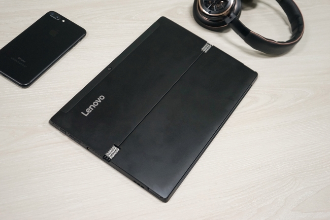 实力派二合一联想MIIX5Plus评测