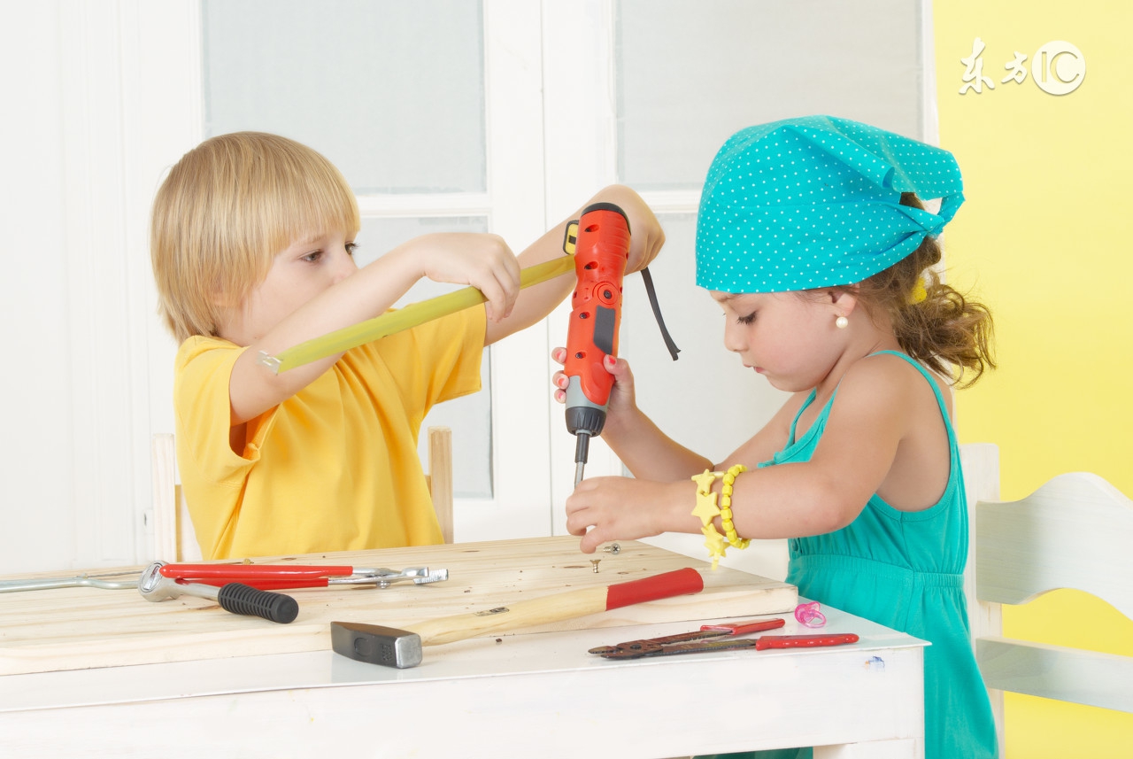 对付胆小的孩子的方法,教你4招解决孩子性格胆小