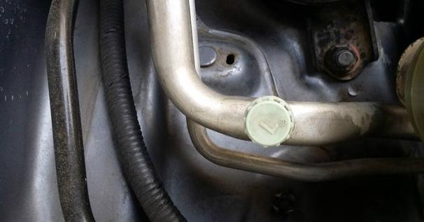 夏天来袭,自己动手让二手车也体验空调冻头