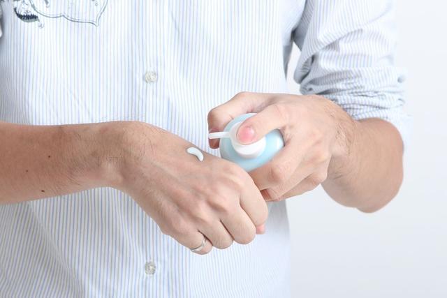 男士护肤步骤的先后顺序,男士护肤步骤和顺序