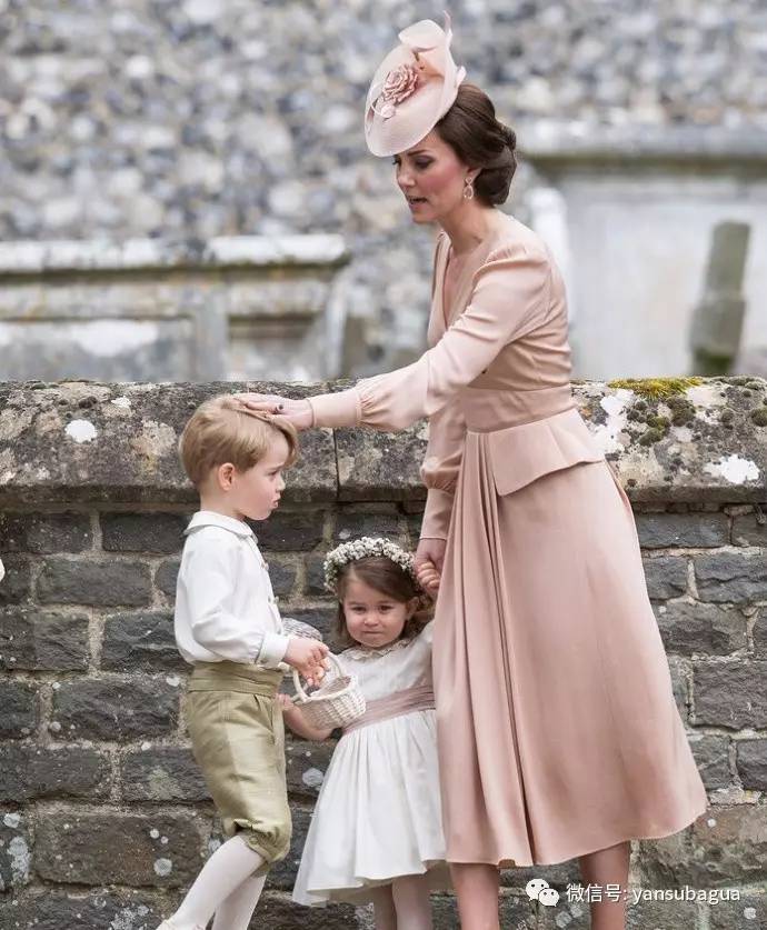 英国小王子被妈训哭,英国小王子被霸凌