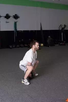 格斗体能训练视频,格斗的体能训练方法