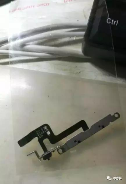 苹果6s进水充不上电怎么回事,苹果6s进水不充电是什么原因