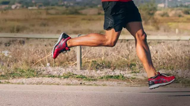 谁说跑鞋不贵？一篇文章刷新你的跑鞋新上限！