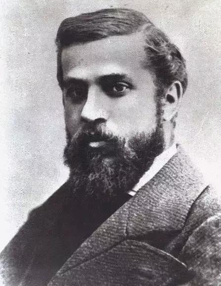 西班牙高迪个人介绍,疯狂的高迪成就了巴塞罗那的传奇