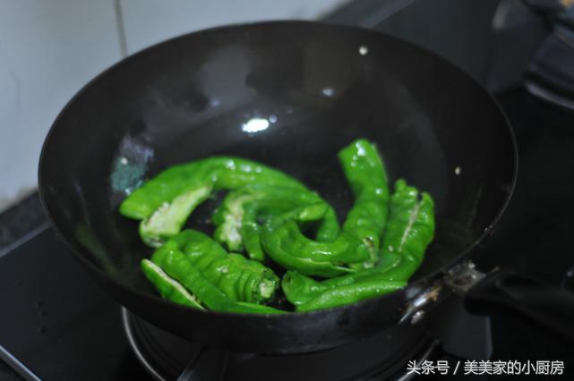 今天这道菜有点重口味,湖南妹子的最爱哦,你敢吃吗