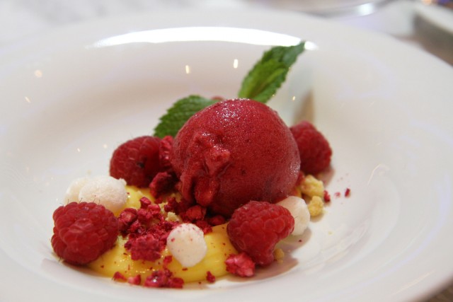 嫲嫲叹世界之浦尽澳门蚝门夜宴、健康轻食扶墙半自助餐