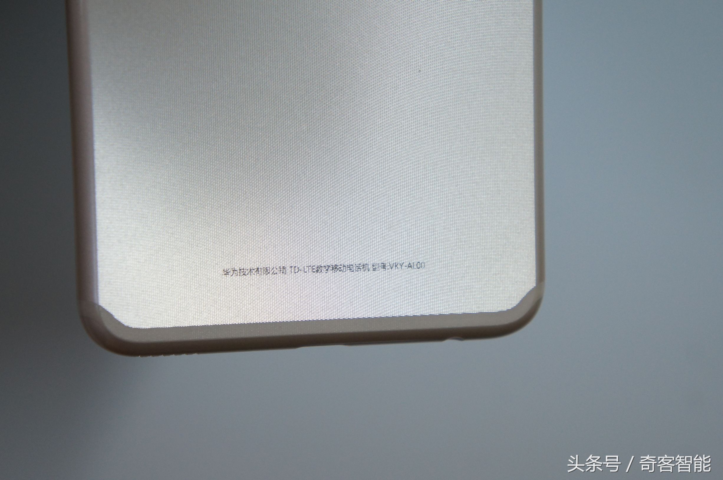 华为p10plus钻雕金,华为p10plus现在还值得买