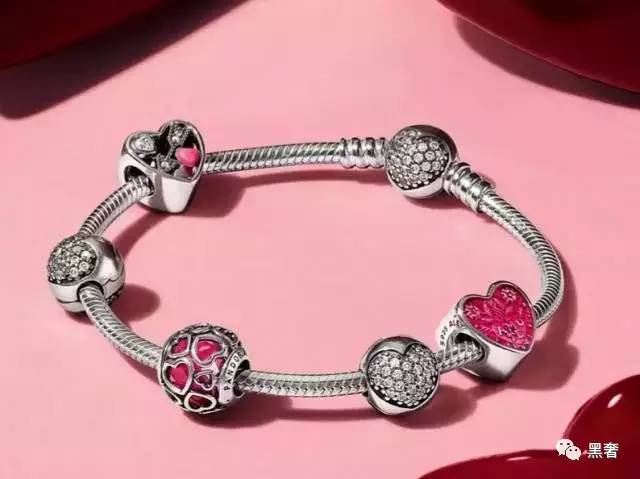 一入潘门深似海|潘多拉的串珠子是怎么让人买到上瘾的?