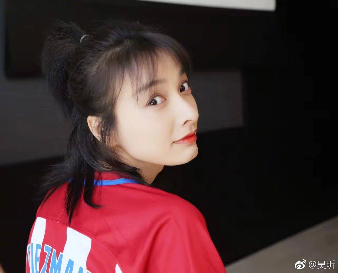 吴昕遇见足球城,遇见足球吴昕郑恺视频