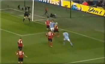 巴萨小将首秀单刀破门,巴萨17岁小将首单刀破门