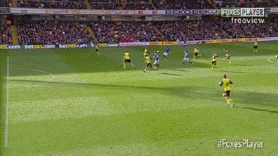 巴萨20岁小将被猛批,巴萨17岁小将首次触球破门绝杀