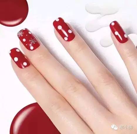 红绿搭配的美甲新年,同学会装b的最高境界