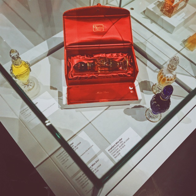 迪奥dior高定秀,迪奥早春红毯