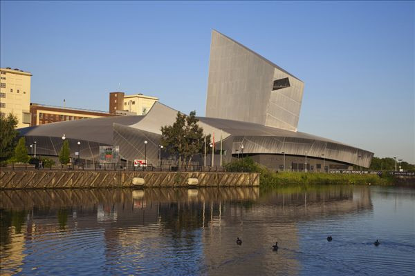 曼彻斯特恐袭真实视频,带你认识泰拳