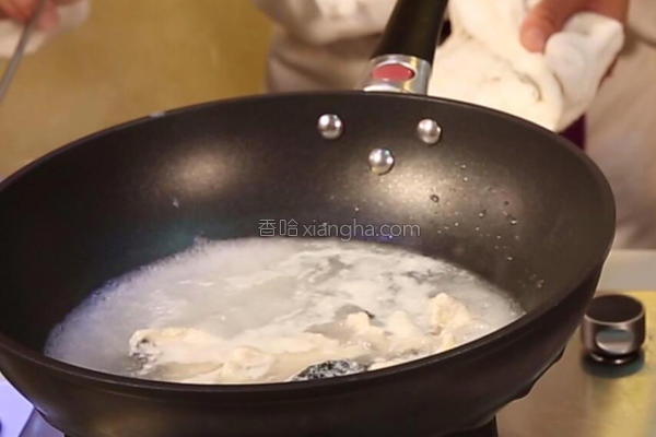 鱼肉怎么做不腥不老口感滑嫩？记住6个诀窍，放心吃！