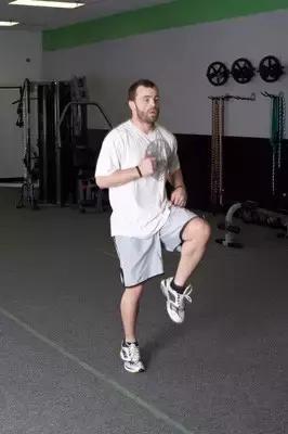 格斗体能训练视频,格斗的体能训练方法