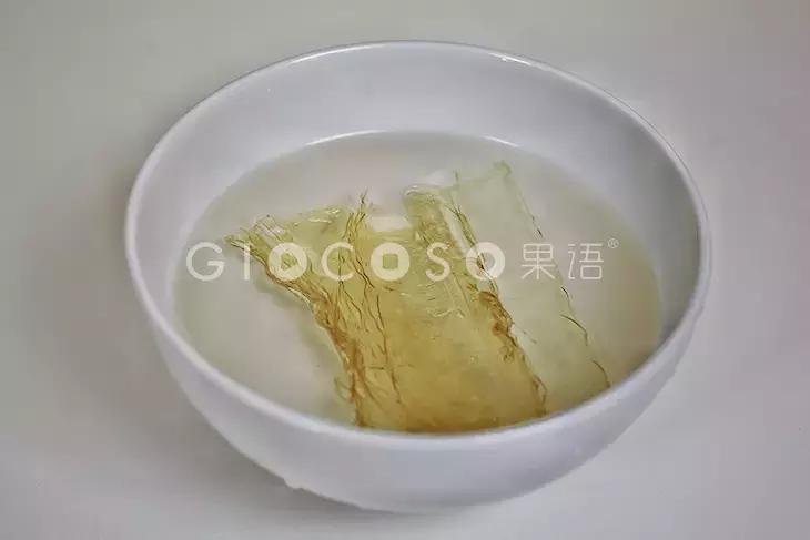 在厨房里，开启一段心的旅程果语紫薯奶香羹