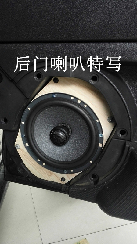 jeep指挥官音响位置,jeep指挥官2018款低音炮