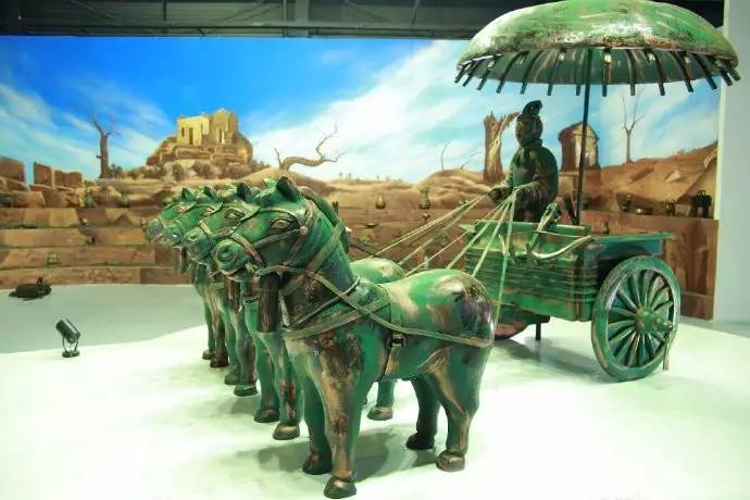 51假期带孩子去迪士尼乐园玩,比迪士尼更好玩的地方是哪里