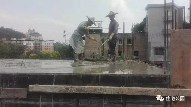 软地基怎样做才牢固,地基怎么做最牢固又便宜