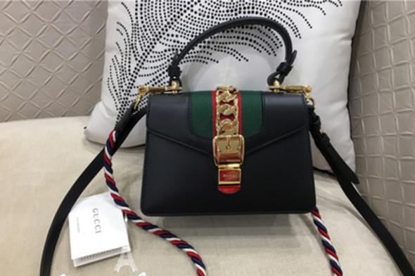 曲筱绡开大众polo是哪一集,曲筱绡polo