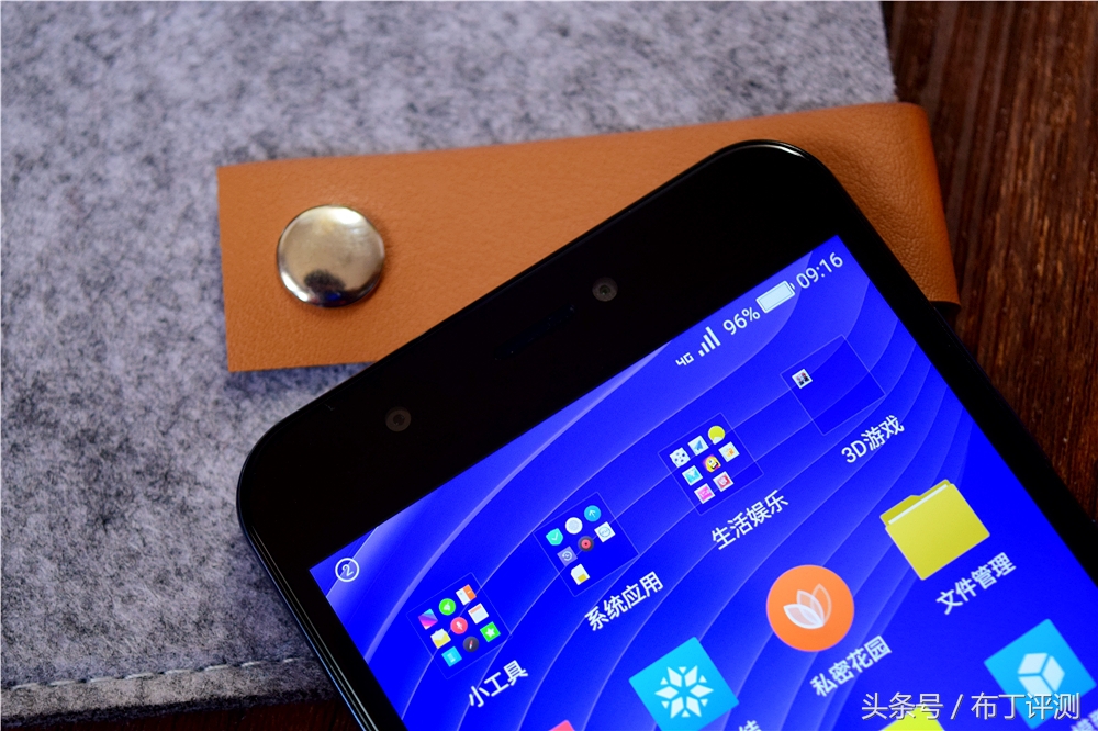 超逼真的裸眼3d壁纸手机,裸眼3d屏幕手机好用吗