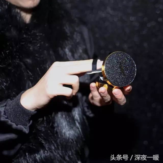 天猫小黑盒ysl直播,天猫小黑盒京东