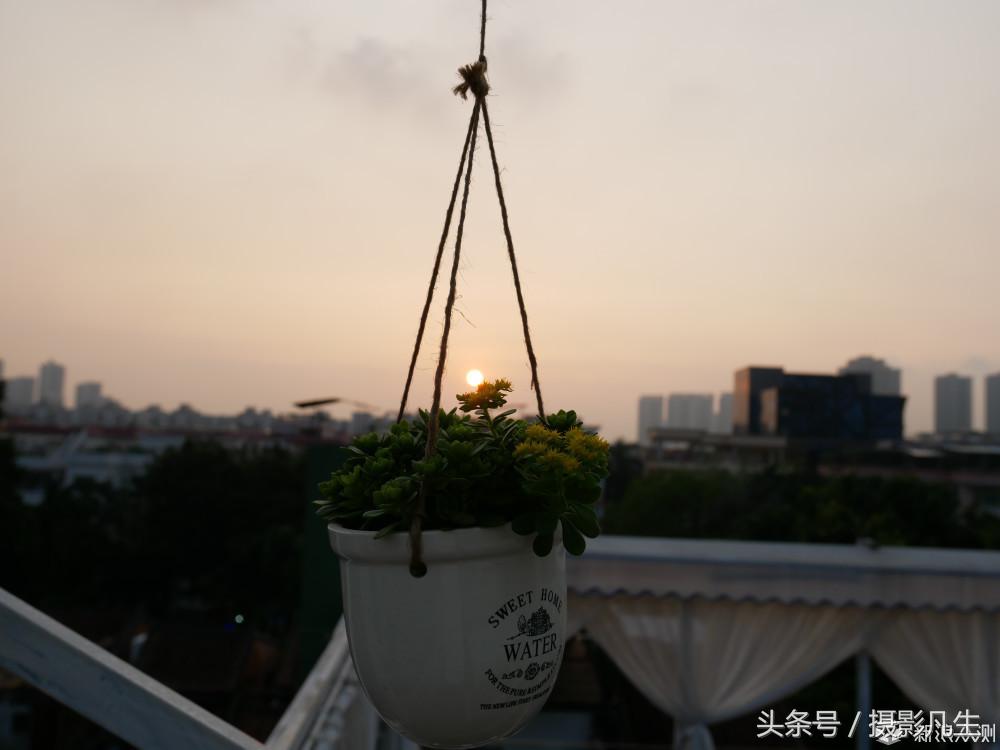 松下gf9可以自拍吗,带女朋友旅游拍照相机推荐