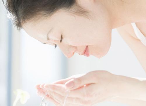 种草10款白菜价的素颜霜,学生*党**也能轻松购买