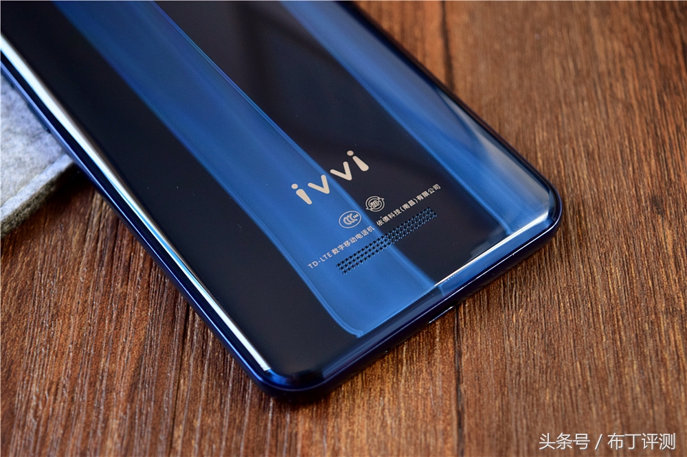 裸眼真能体验震撼出屏？这款裸眼3D手机告诉你答案！