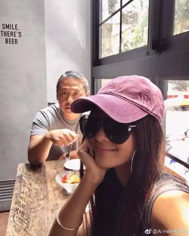 她生来就是公主，如今的第一名媛连小S都嫉妒，真正的人生赢家！